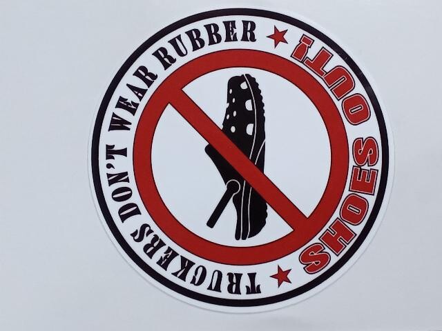 ΑΥΤΟΚΟΛΛΗΤΟ - TRUCKERS DONT WEAR RUBBER sticker-rubber